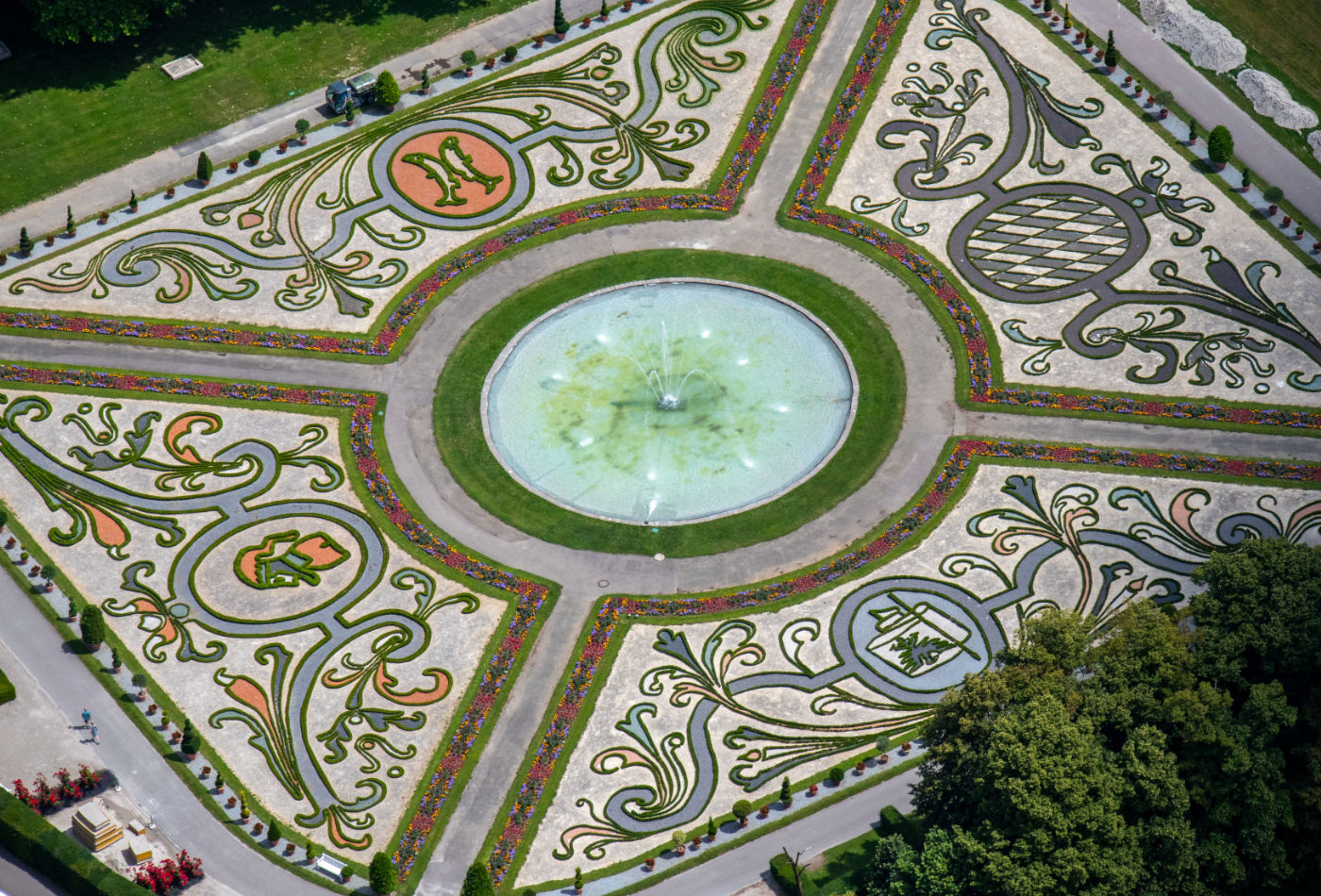 Detailansicht des Broderie-Gartens im Blühenden Barock